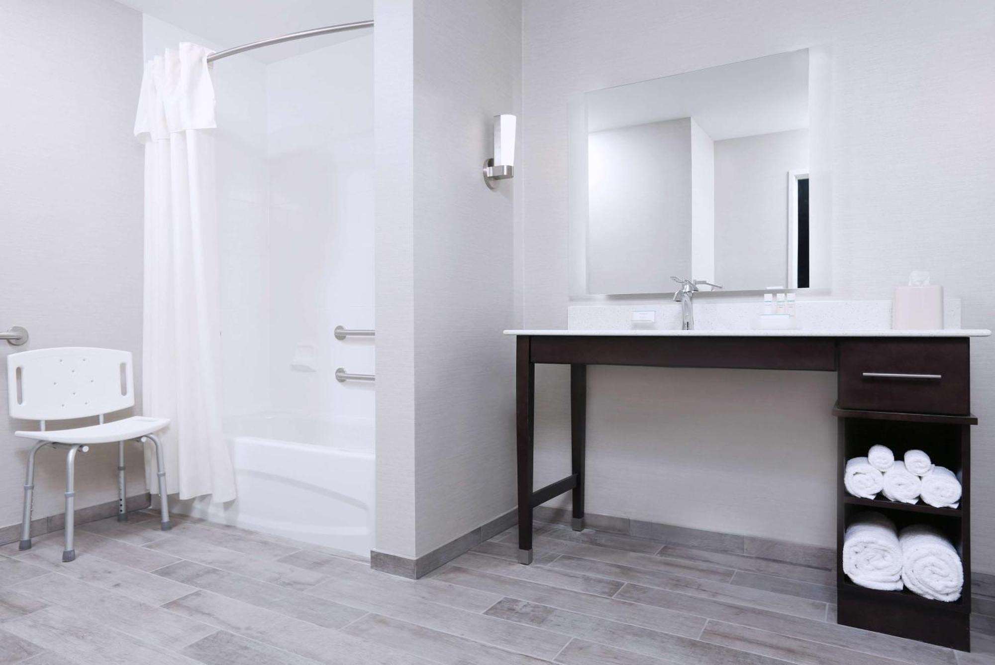 Homewood By Hilton West Fargo/sanford Medical Center 3*